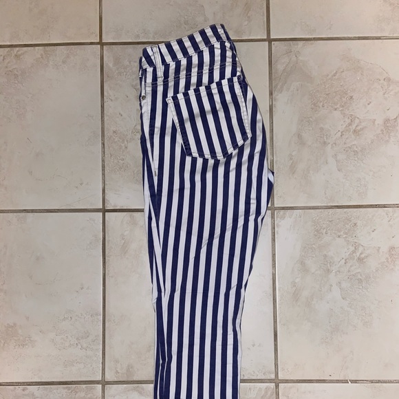 Jeans - Picture 4 of 6